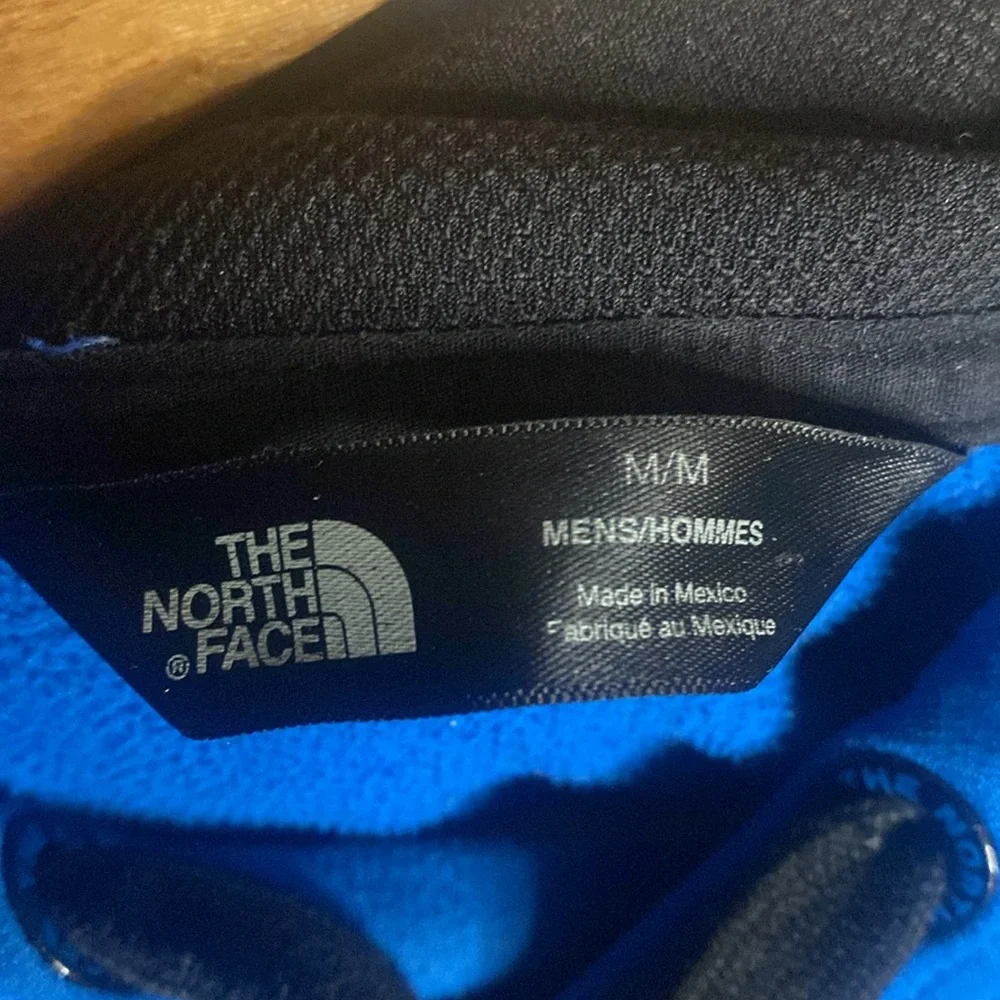 The North Face pullover hoodie sweatshirt size medium blue and white